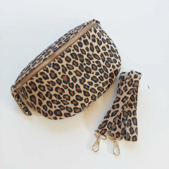 Bauchtasche Wildleder kleines Leomuster Animal Print - schwarz braun beige -silber Schnallen-Made in Italy