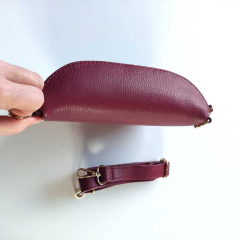 Bauchtasche Leder mit Lederriemen - burgundy - gold Schnallen-Made in Italy