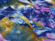 Jersey mit Struktur Batik Bltter, flieder dunkelblau